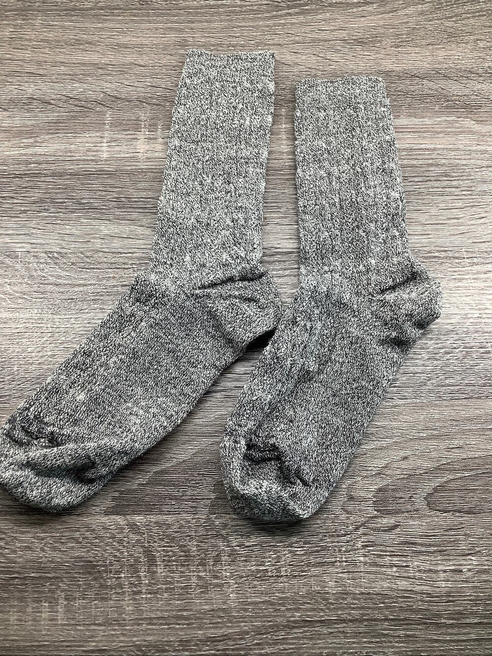 Smartwool Women's Gray Everyday Cable Wool Crew Socks Outdoor Winter B17-6